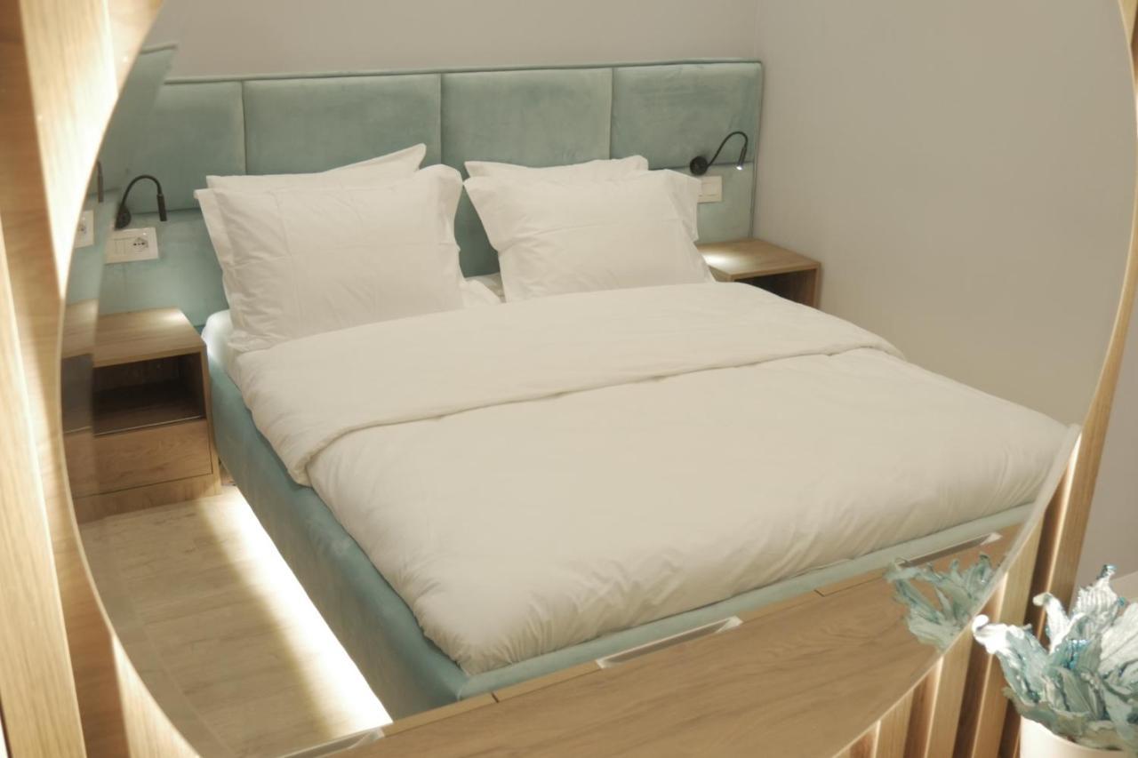 Newly Renovated Apartment Tiranë Ngoại thất bức ảnh
