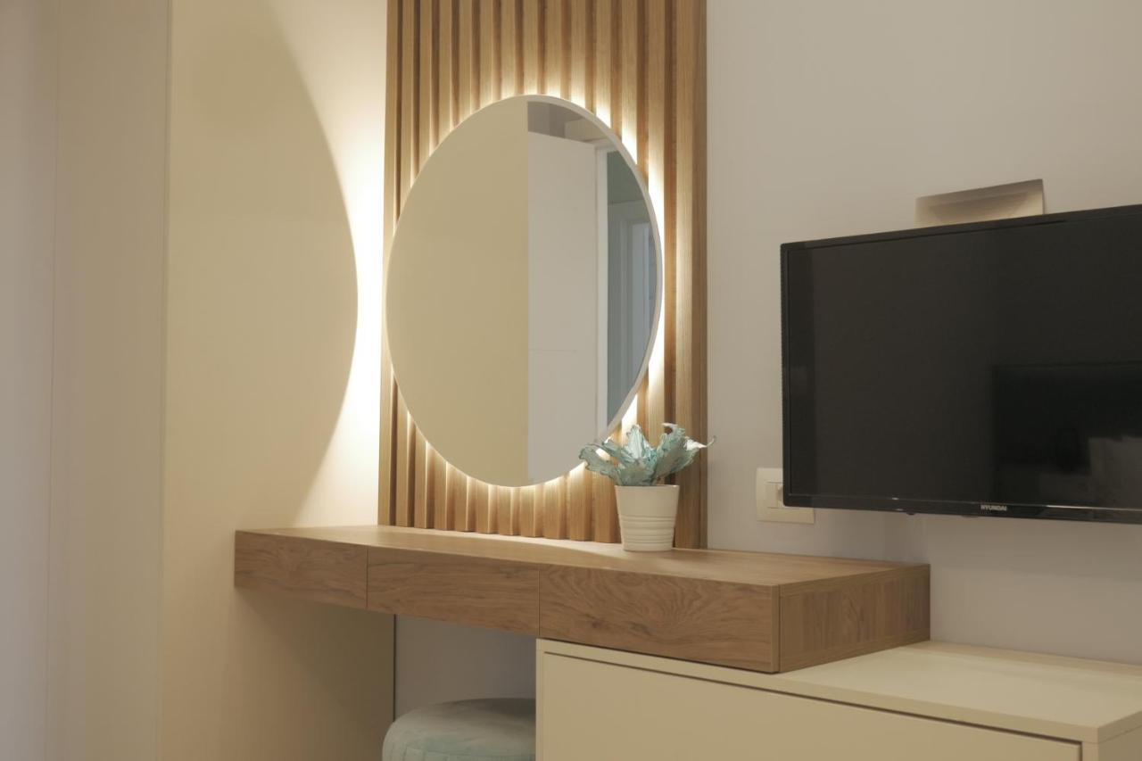 Newly Renovated Apartment Tiranë Ngoại thất bức ảnh